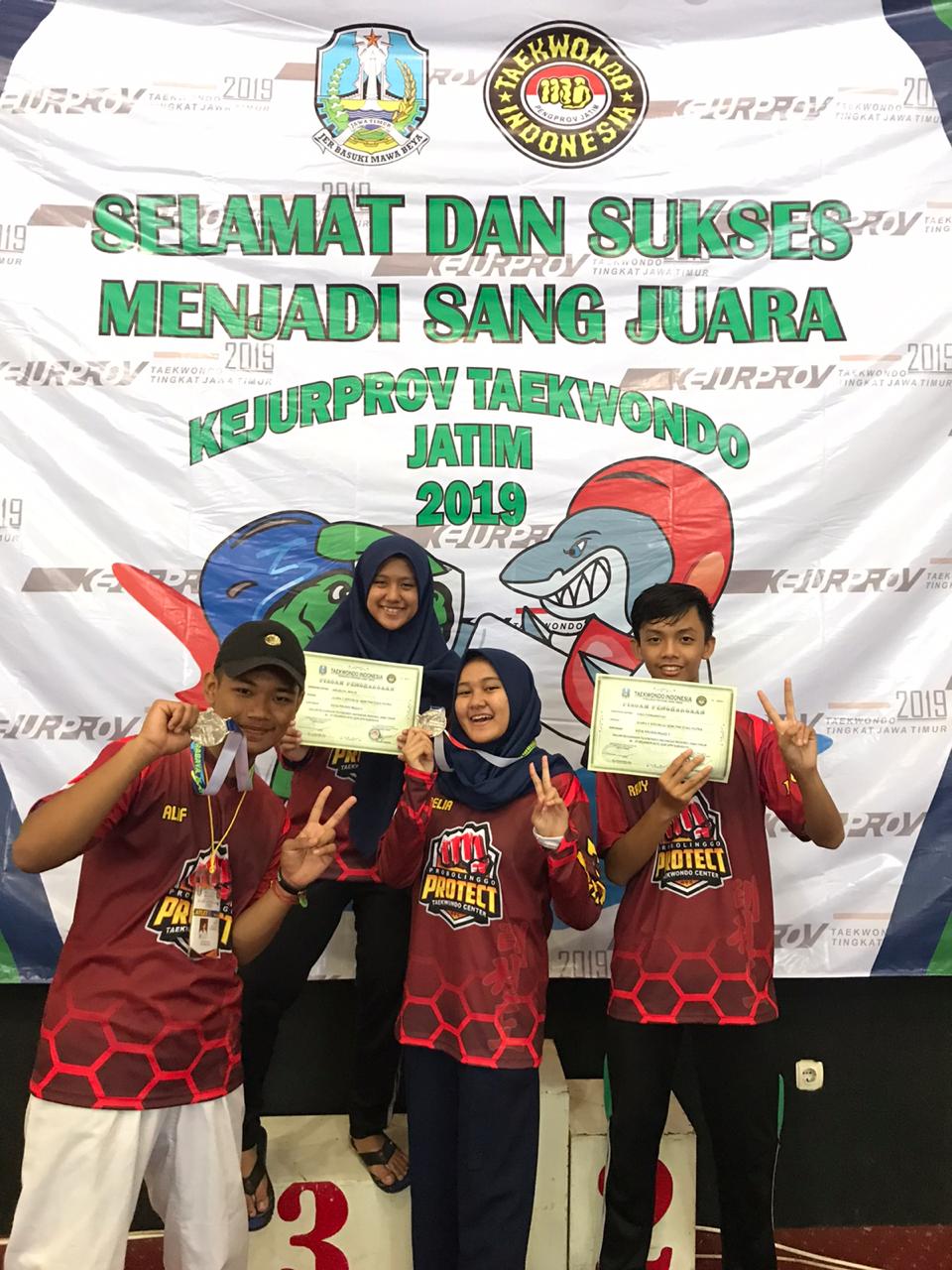 TIM BELA DIRI MANDAPRO EXIST MENDAPAT JUARA 2 KEJUARAAN TAEKWONDO INDONESIA TINGKAT PROVINSI JAWA TIMUR